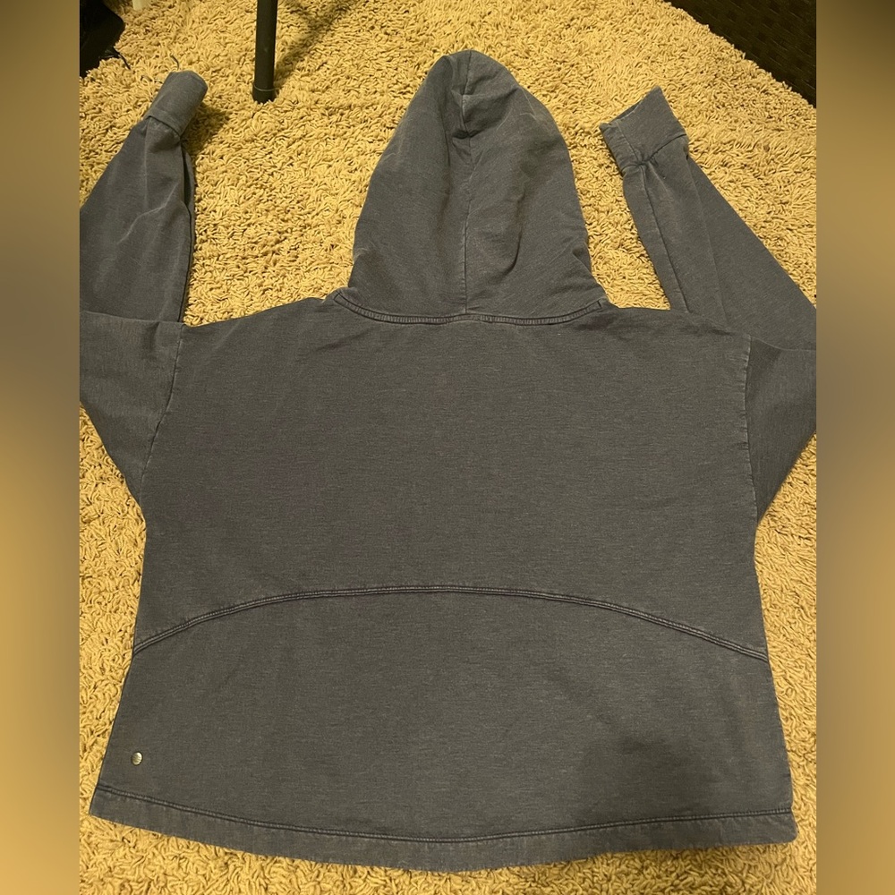 Zella grey sweatshirt - Picture 3 of 4